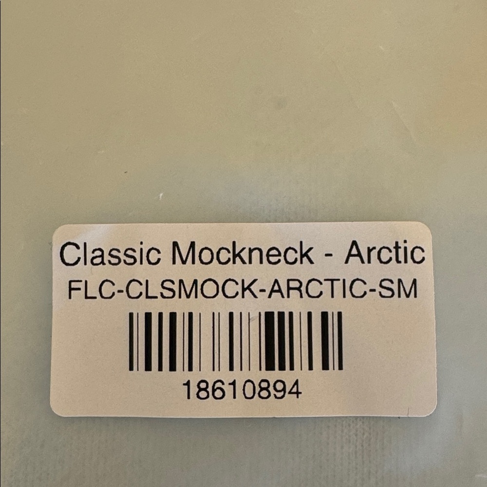 NWT S/M Parke Classic Mockneck in Arctic. - Picture 5 of 5
